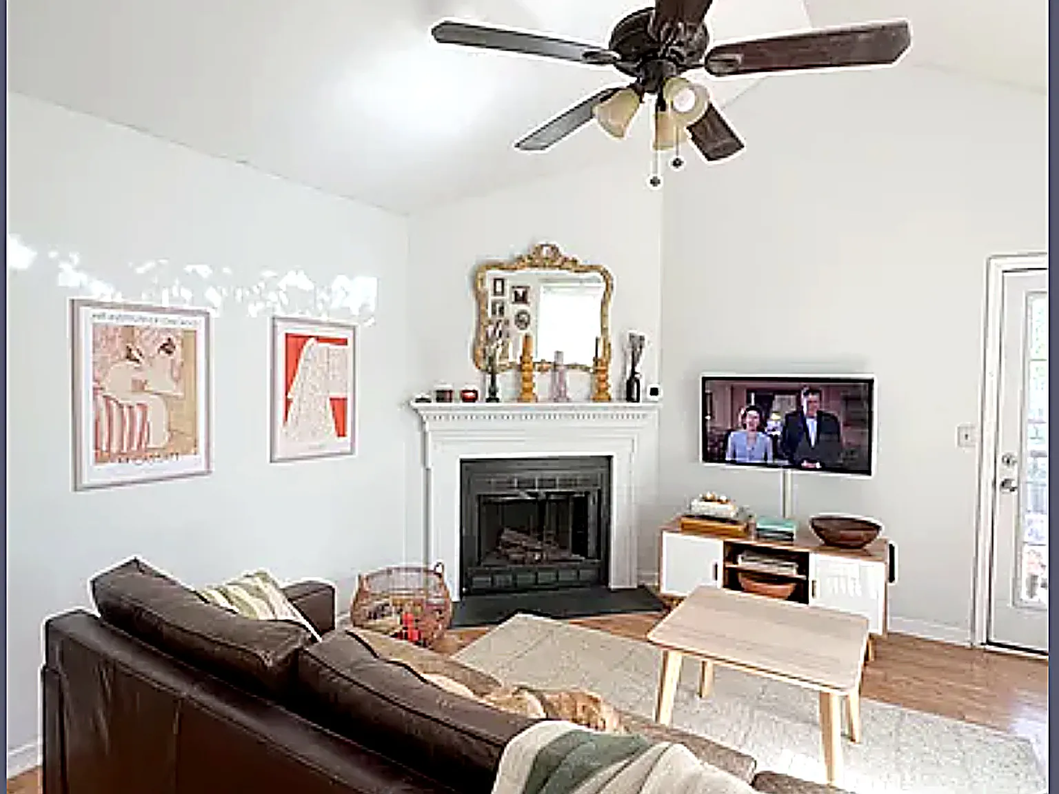2 bed, 952 sqft, $1,895 — Photo 2