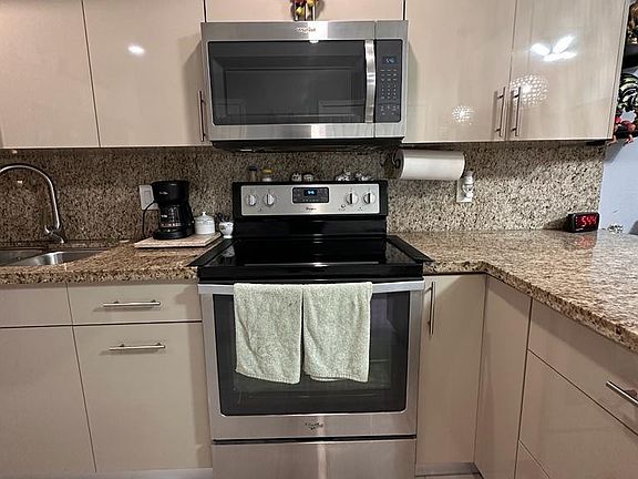 4th image of 10992 SW 4th Street #k1