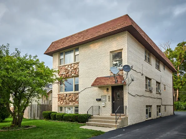 1977 N 19th Ave, Melrose Park, IL 60160