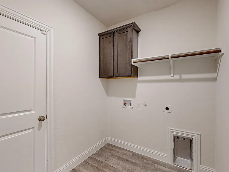 10925 Klondike Ln — Photo 32
