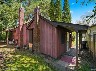 745 Karmada St, Plymouth, MI 48170