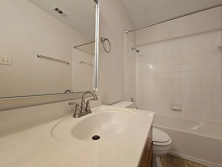 5311 Bridgewood Dr — Photo 23