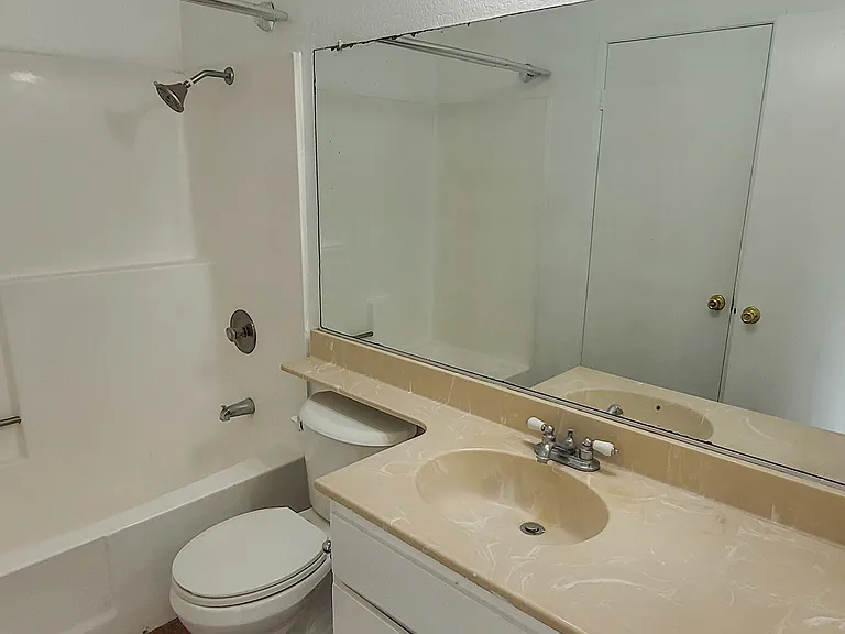 Tahoe Manor — Photo 12