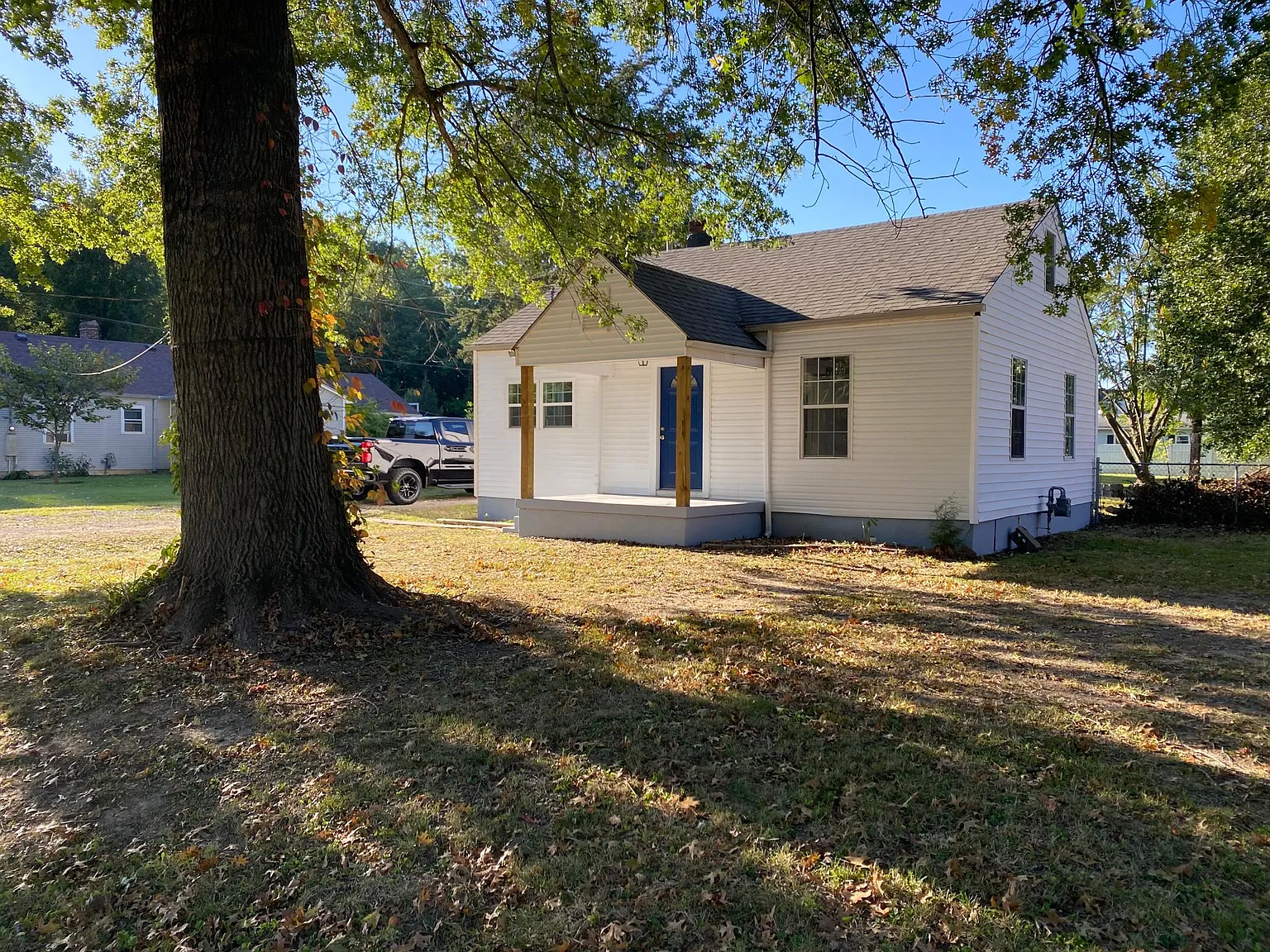 1205 Fairdale Rd photo 1