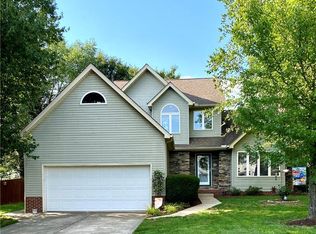 15 Meadowbrook Cir, Hurricane, WV 25526