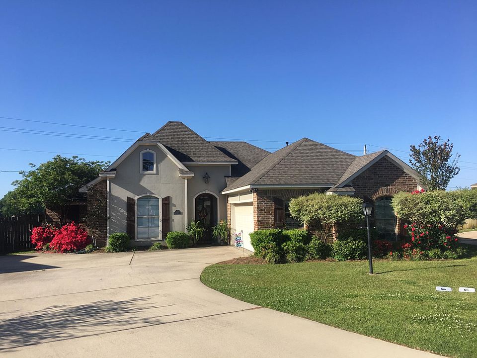 686 Fox Nest
Haughton, La. 71037