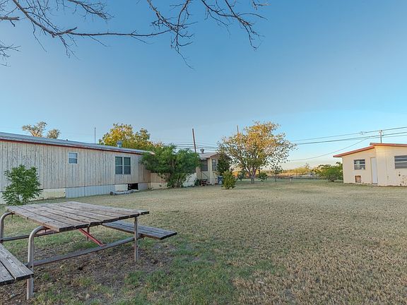 3rd image of 6220 Ector Ave
