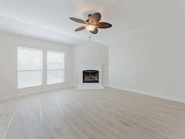 2805 Marsha Ln — Photo 17