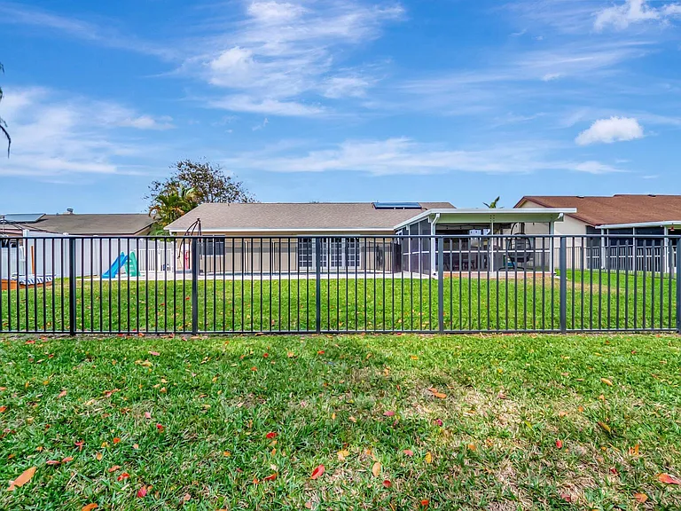 9680 Lancaster Pl — Photo 41