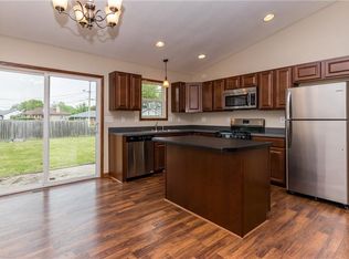 3604 E 37th St, Des Moines, IA 50317