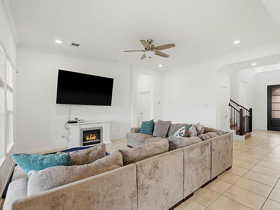 5th image of 4307 Annandale Ln
