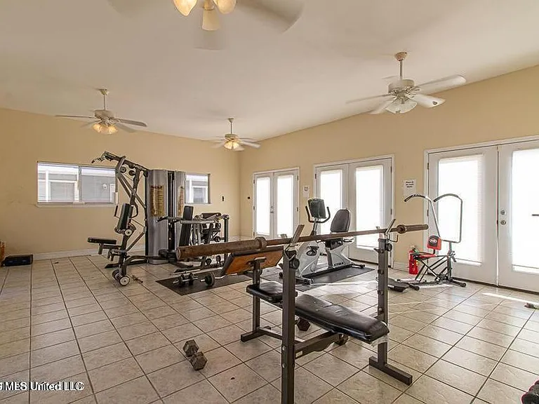 1664 Beach Blvd — Photo 12