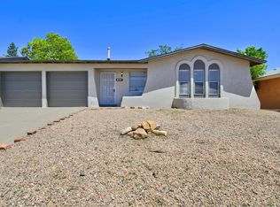 1524 Willys Knight Dr NE, Albuquerque, NM 87112