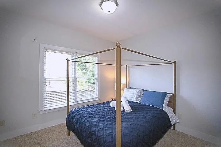1285 Martin St SE — Photo 12