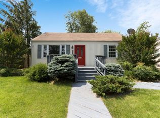 10911 Warwick Ave, Fairfax, VA 22030
