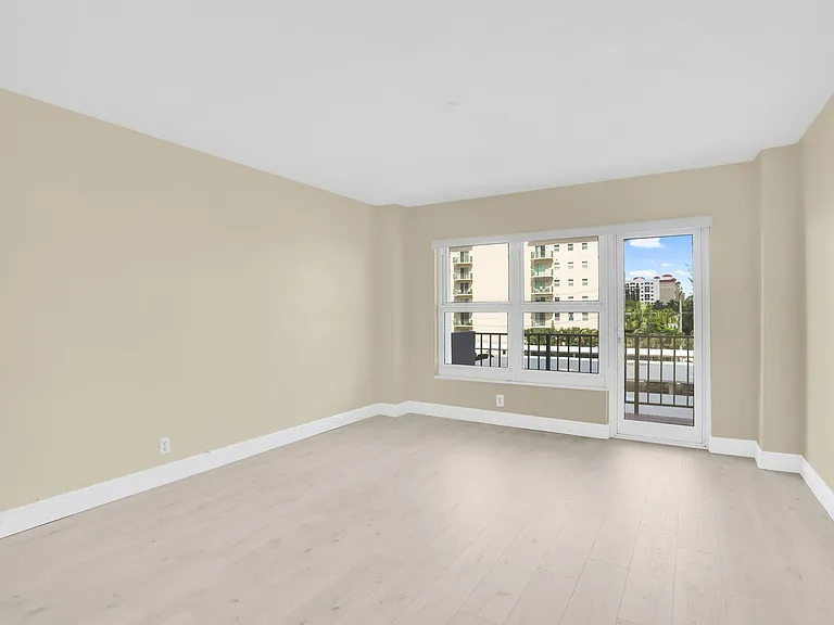 405 N Ocean Blvd #329 — Photo 38