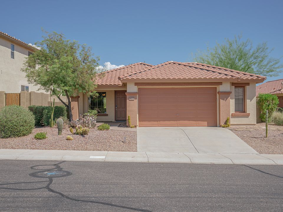 1st image of 41235 N Iron Horse Way