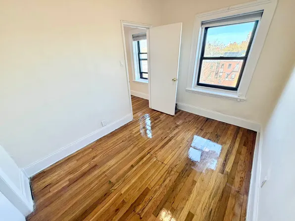 177 Park Place image 5 of 9