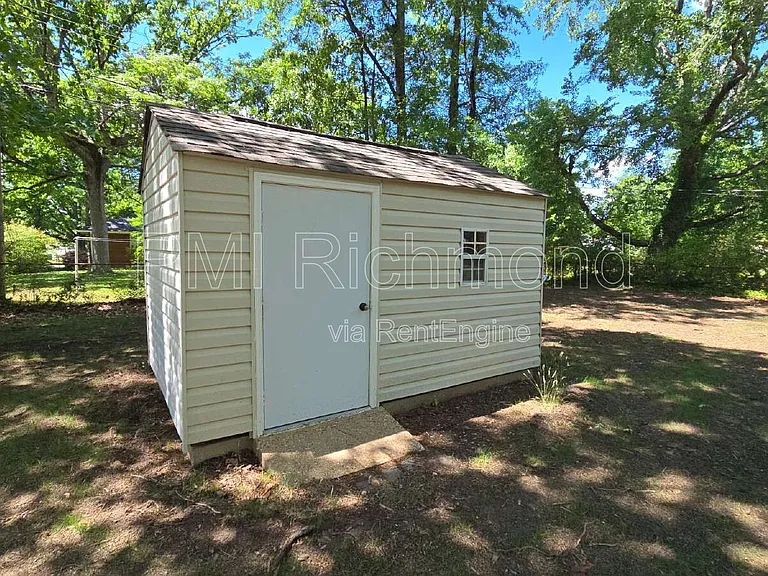 924 Pierpont Rd — Photo 18