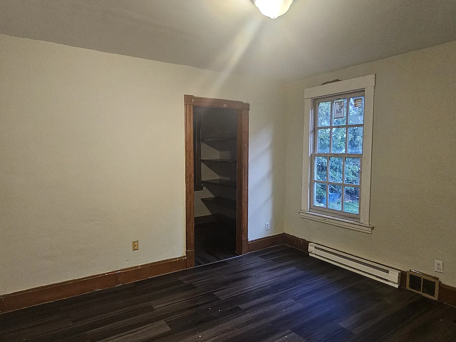 3 bed, 1200 sqft, $1,950 — Photo 4
