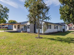 401 3rd Ave N, Decherd, TN 37324