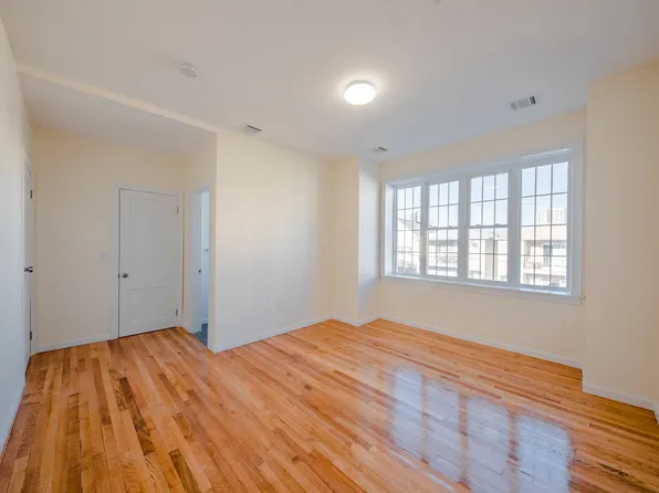 67 70th Street image 10 of 10