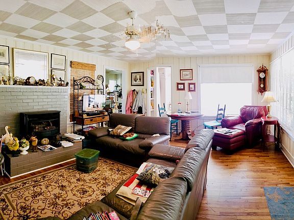 4th image of 281 Alewine Ave