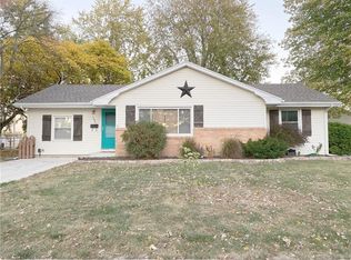 1020 S 23rd St, Mattoon, IL 61938