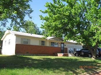 2nd image of 1500 SE 49th Ter