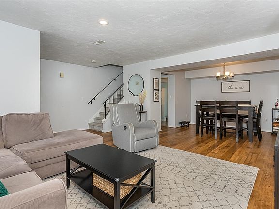 3rd image of 43 Elderwood Dr #43
