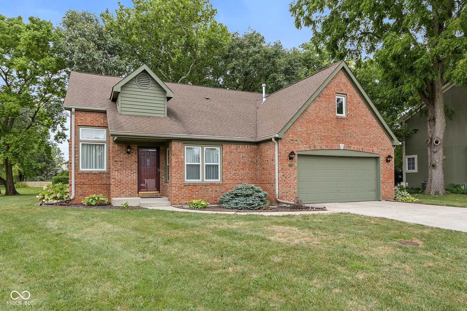 8962 Baywood Cir photo 1
