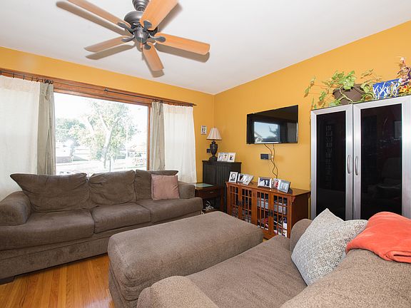 3rd image of 7708 W Elmgrove Dr