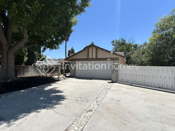 27837 Ridgegrove Dr, Santa Clarita, CA 91350