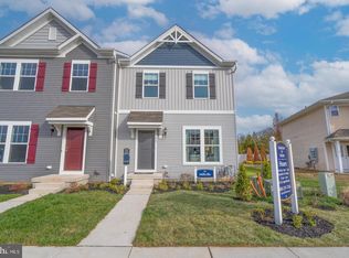 25 Whitaker Ct, Millville, NJ 08332