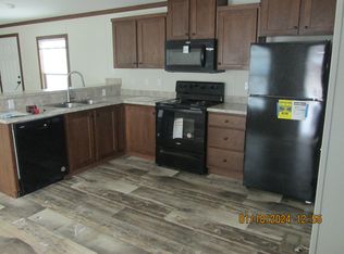 2150 Stewart Rd TRAILER 58, Lima, OH 45801