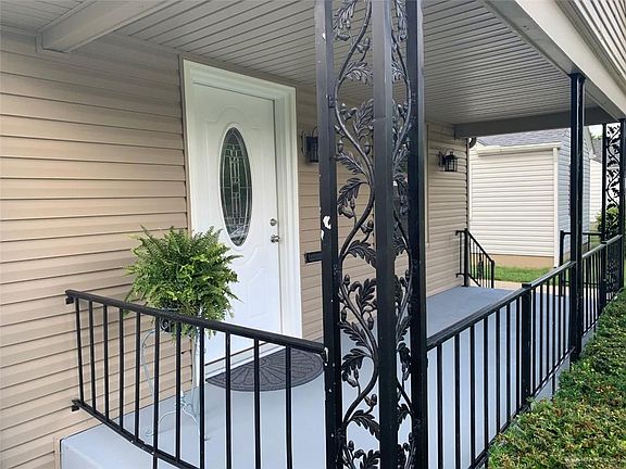 5th image of 3012 Princeton Ave