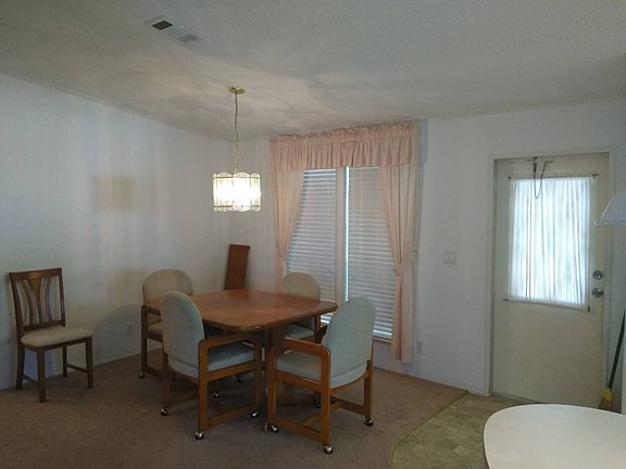 5th image of 505 Caboose Ln