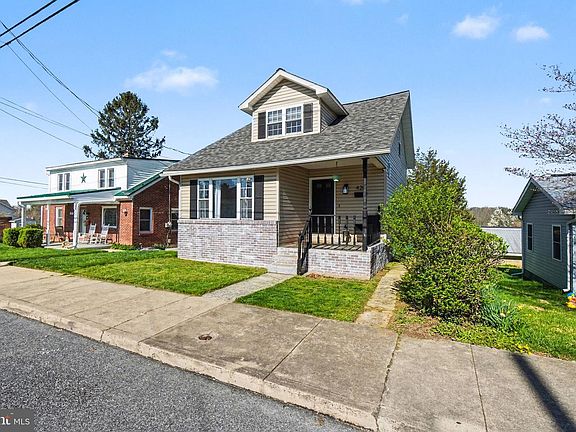 2nd image of 420 Fairview Ave