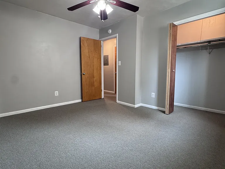 400 Riverside Dr #26 — Photo 8