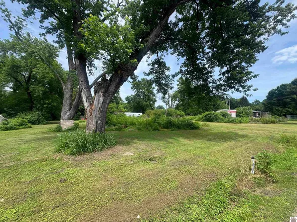 414 Highway 1748 E, Mayfield, KY 42066