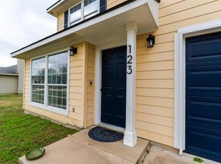 123 Kawainui Ln, Bastrop, TX 78602