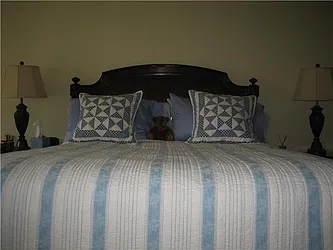 Rented by R New York