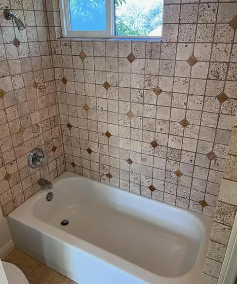 1362 Hymettus Ave #A — Photo 12