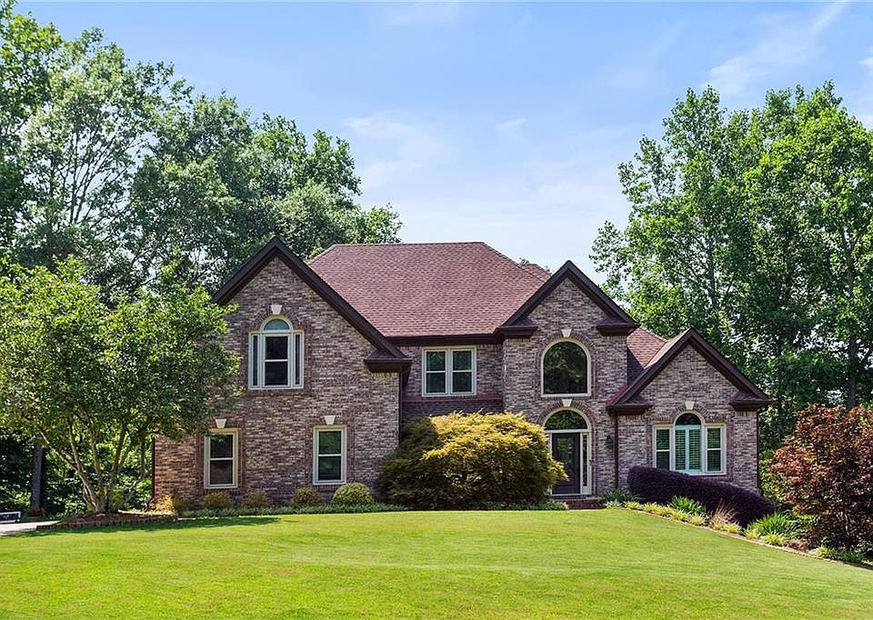 1st image of 1025 Avery Creek Dr