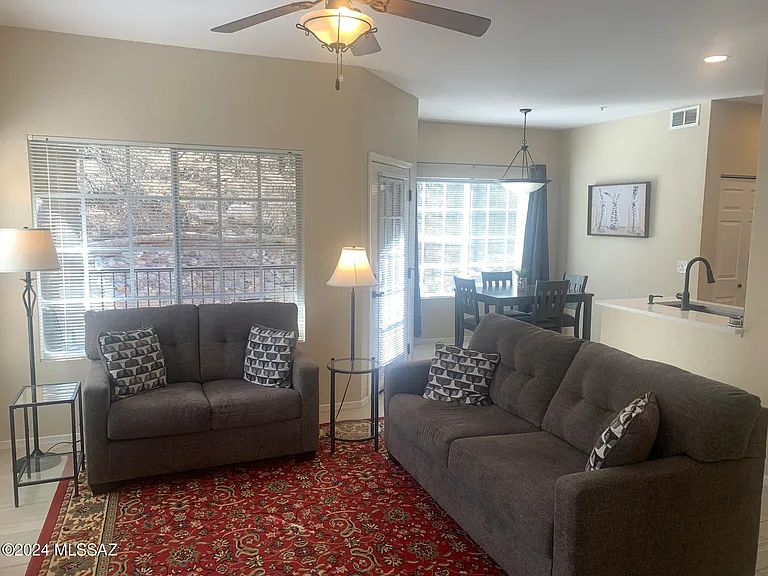 1500 E Pusch Wilderness Dr #13105 — Photo 10