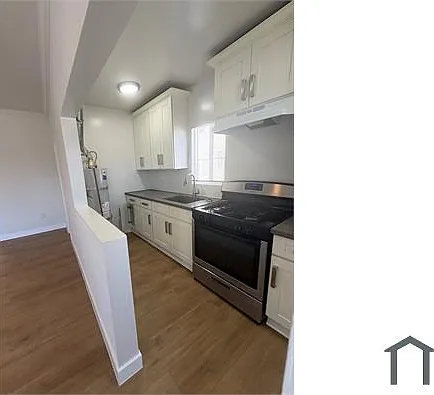 3809 1/2 Montclair St — Photo 5