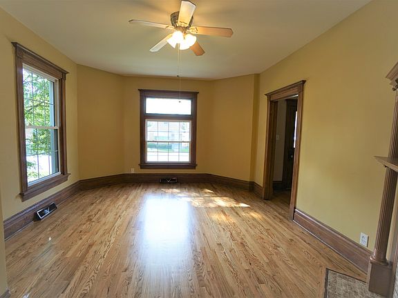 3rd image of 6225 N Harlem Ave
