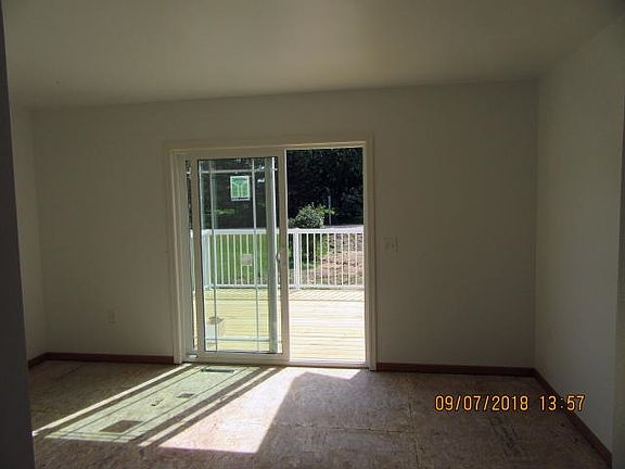 4th image of D1944 County Road C