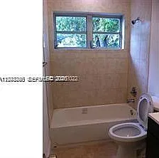 1231 NW 190th St — Photo 2