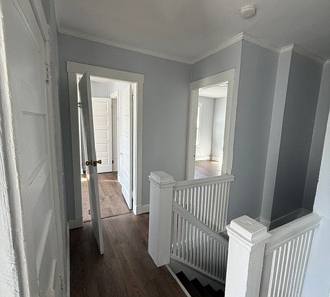 2nd image of 432 S Main St
